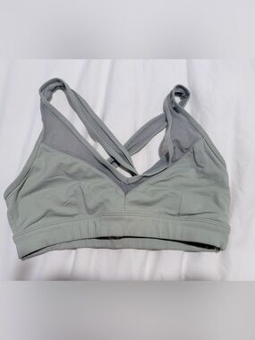 Alo Yoga | Sports Bra with mesh